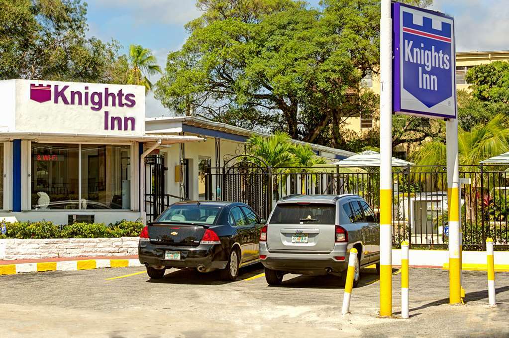 Sun And Surf Inn North Miami Zewnętrze zdjęcie