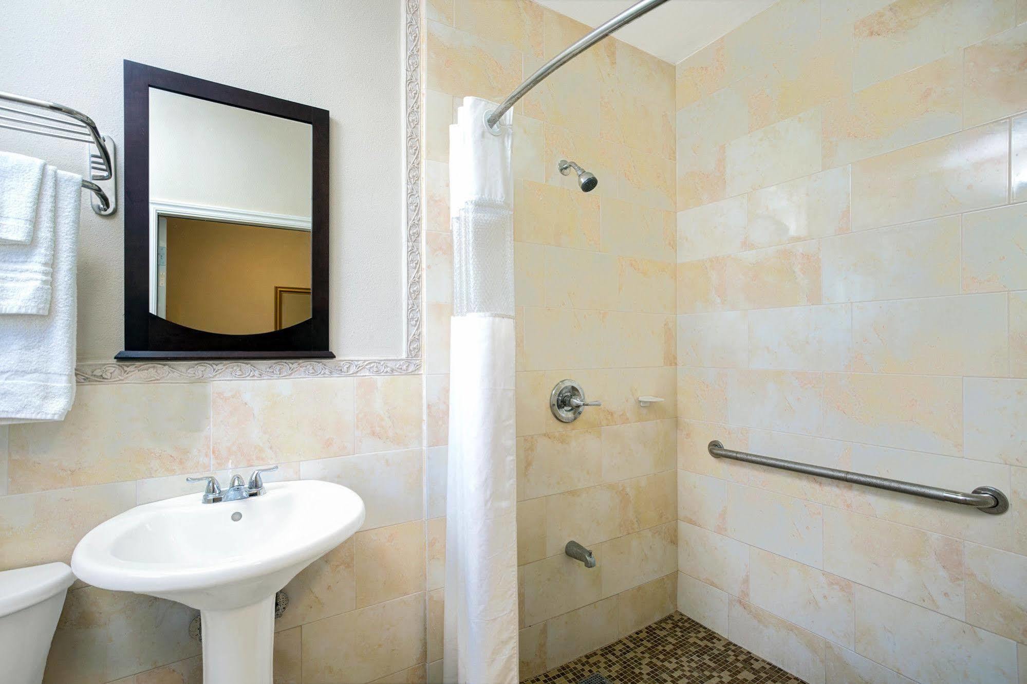 Sun And Surf Inn North Miami Zewnętrze zdjęcie