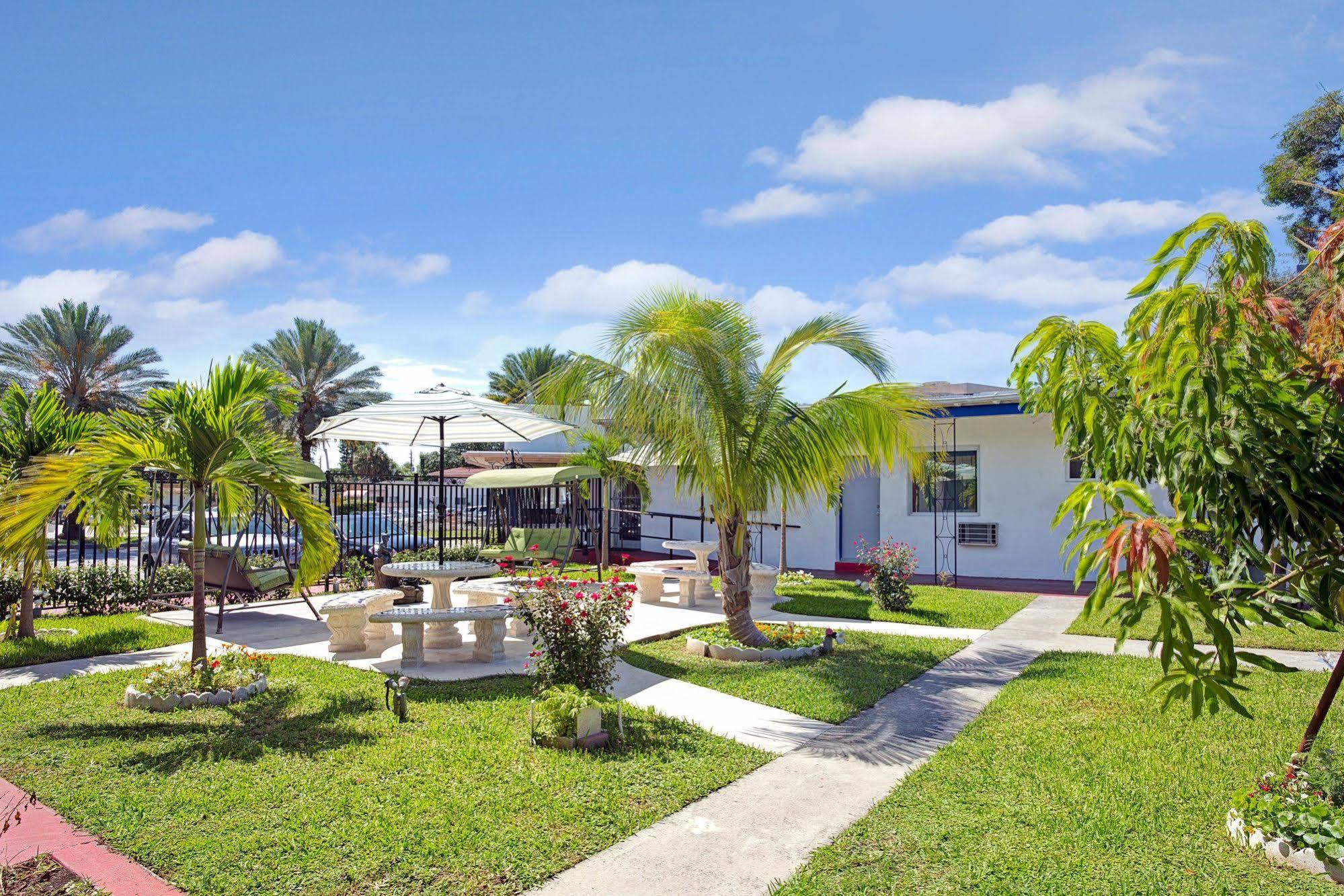 Sun And Surf Inn North Miami Zewnętrze zdjęcie